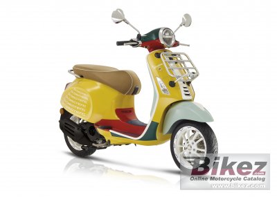 Vespa Primavera Sean Wotherspoon